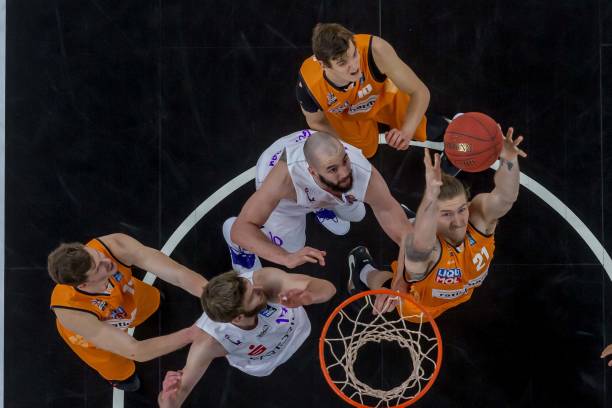 通过对比以 通过对比以