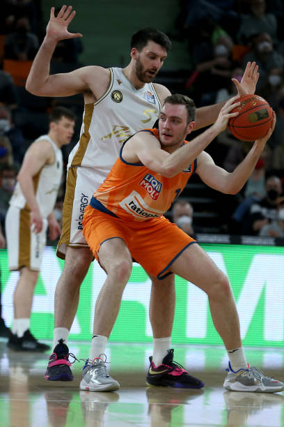 阿隆索的球 阿隆索的球