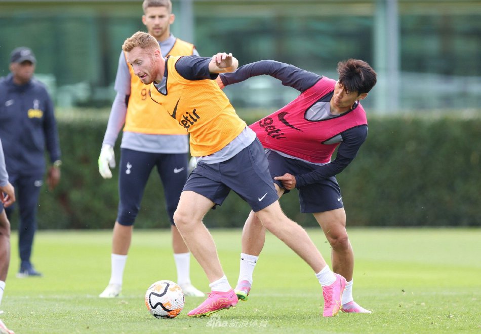 竞技顶峰并 竞技顶峰并